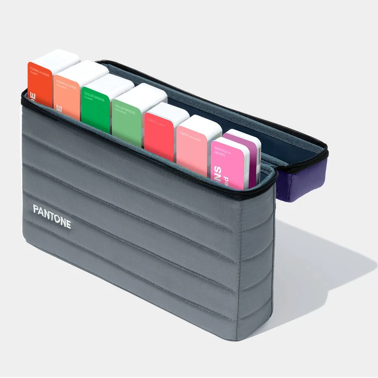 [GPG304B] Pantone Portable Guide Studio | Comprehensive & Convenient Portable Guide Studio for Graphics & Print | GPG304B-New Version